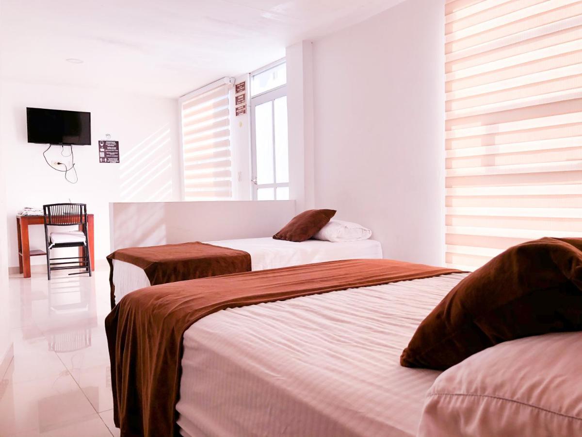 Zuruma Hotel Летисия Екстериор снимка