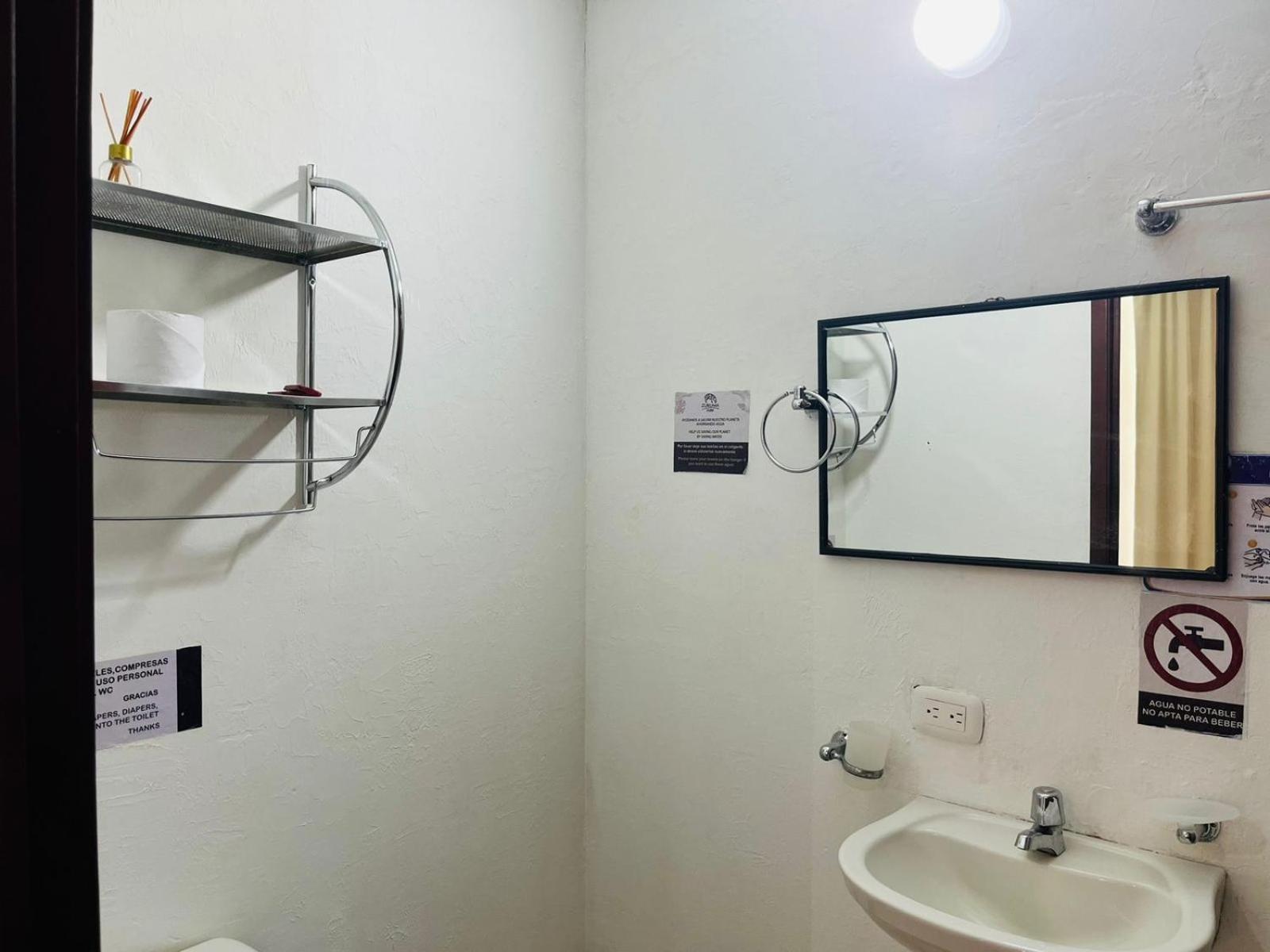 Zuruma Hotel Летисия Екстериор снимка